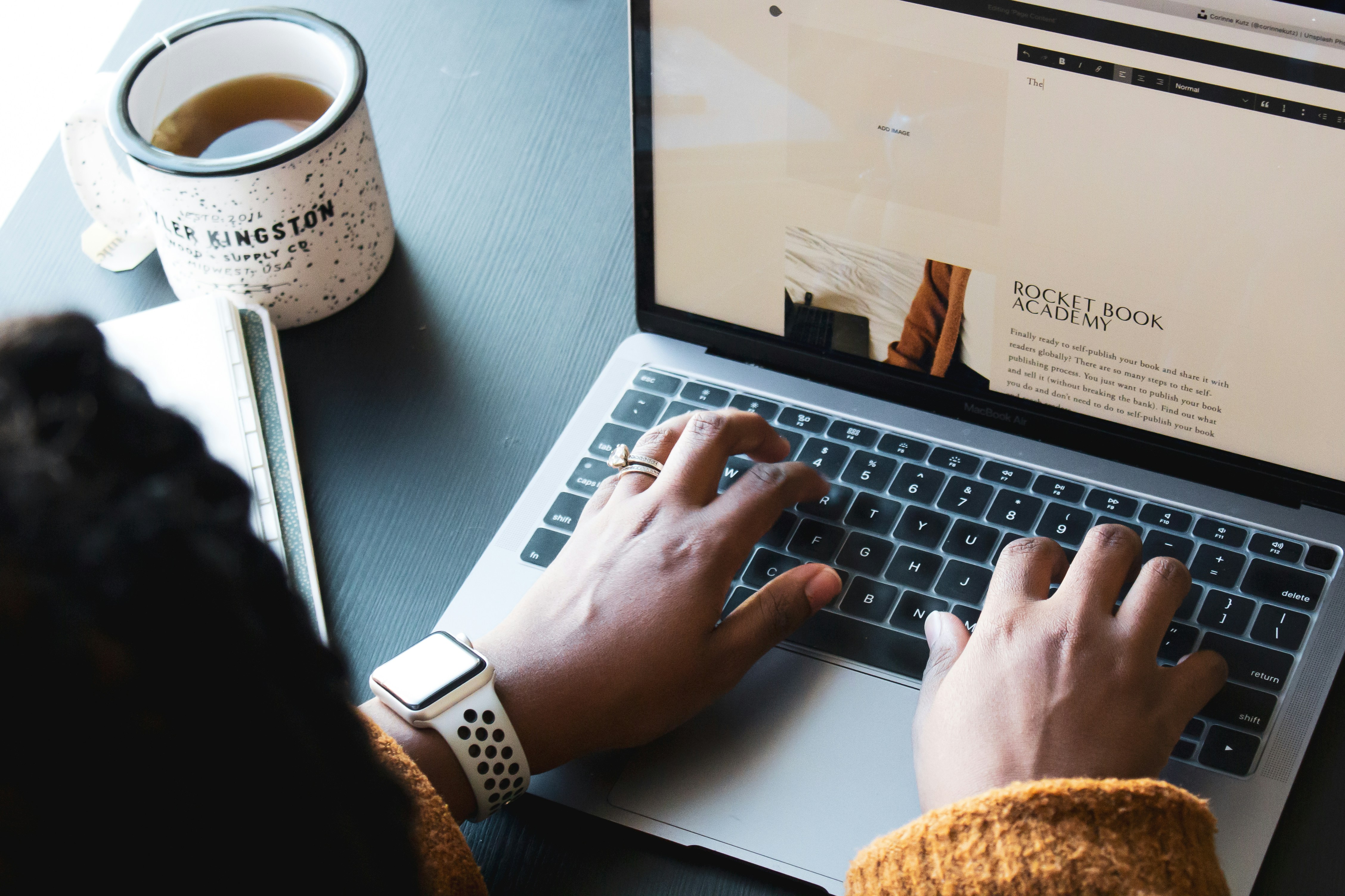 daniel-thomas-gWlBxOAgXgQ-unsplash (1)