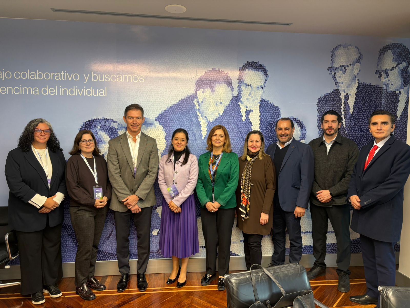 UNESCO y Tecnológico de Monterrey avanzan en la creación de un Observatorio Regional de IA en Educación